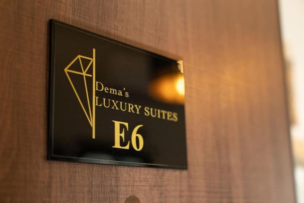 Dema Luxury Suites - Perikleous E6 Athens Exterior photo